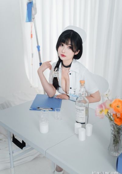 美女扒开粉嫩的尿囗给男生桶小说_蓝光免费观看视频