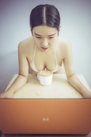 漂亮的嫂子_超清免费在线观看