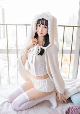 在宿舍撅着屁股被双根室友玩_BD国语在线观看高清